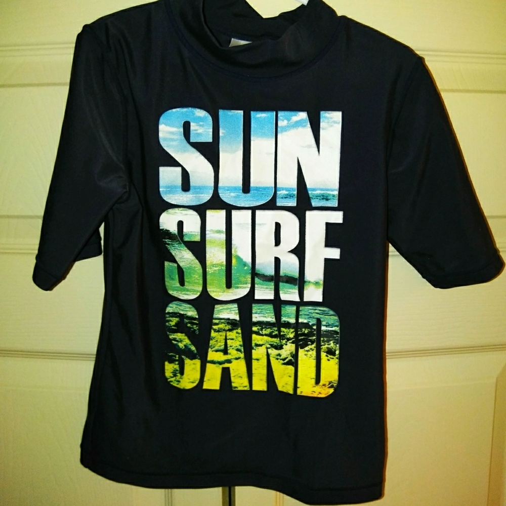 🌞 NWOT Swim Sun Shirt